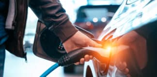 El coche eléctrico es el futuro: Ahorra eligiendo la mejor compañía. El futuro del coche eléctrico