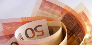 ¿Podemos ganar dinero en la ruleta con alguna estrategia? ¿Se puede ganar dinero jugando a la ruleta?